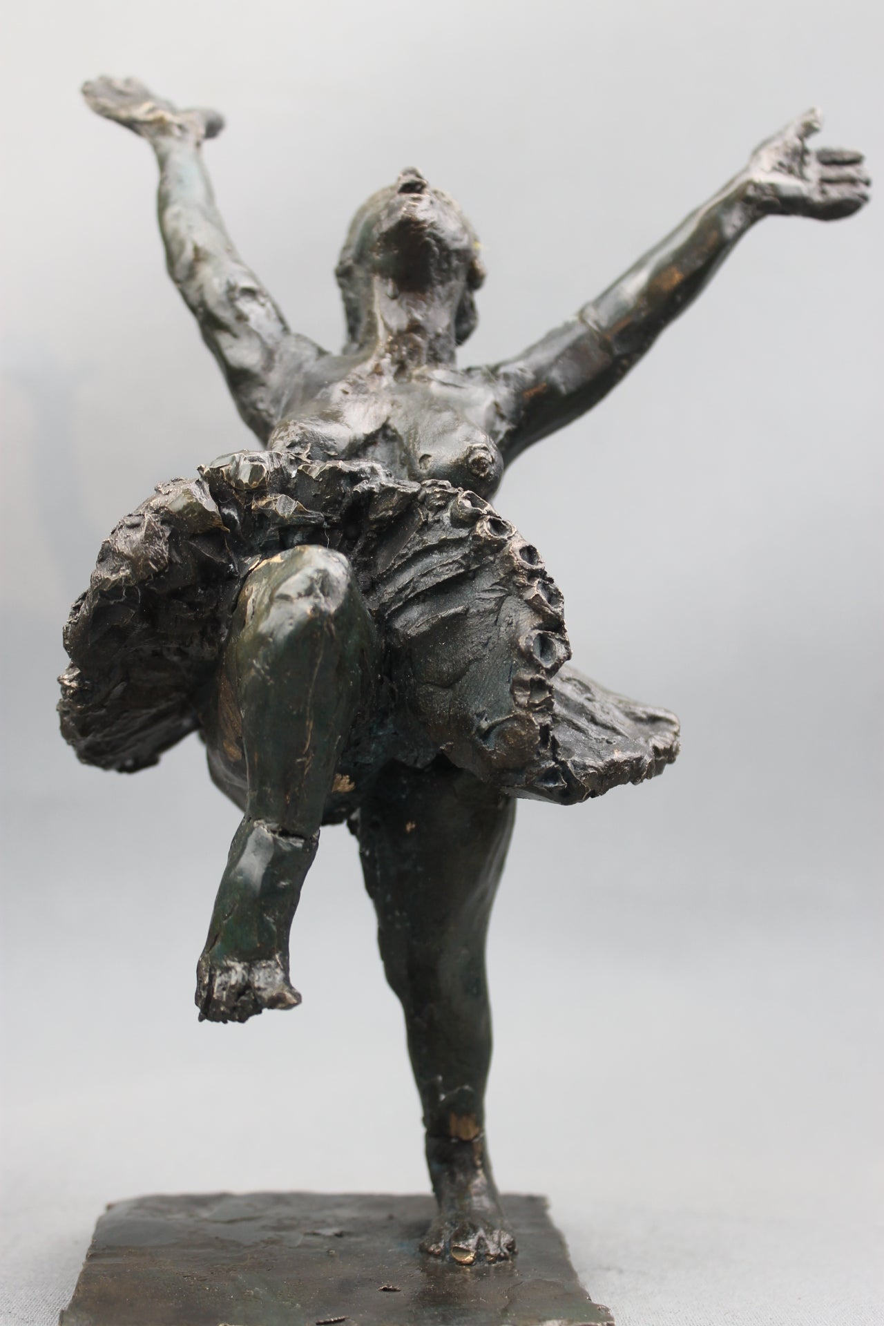audrey flechet, flechet, sculpture, fonderie du champ bon, film stop motion, bronze, cancan, danseuse, film animation, film stop motion, équilibre éphémère