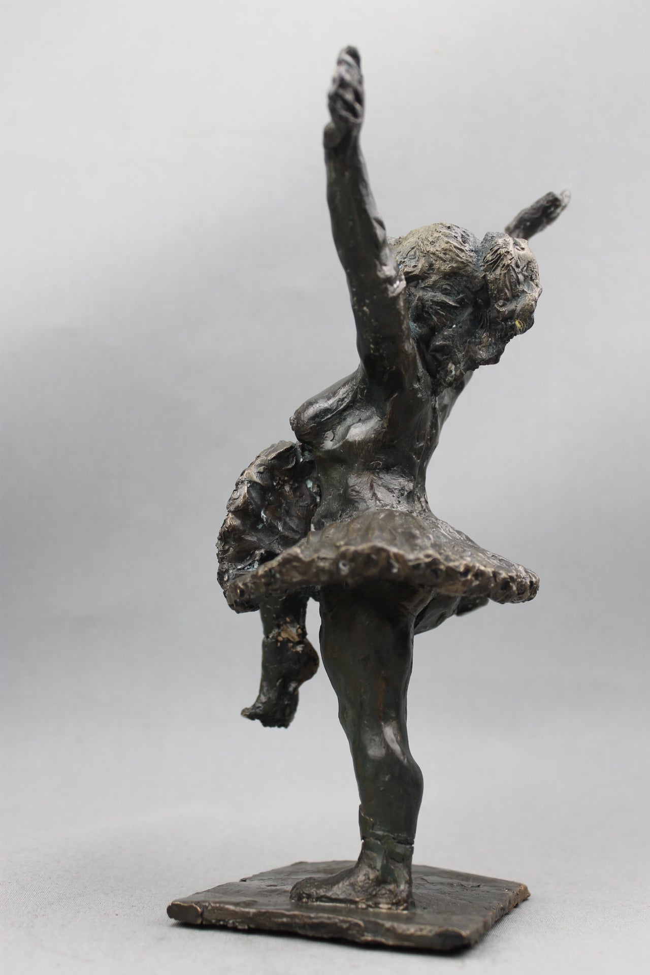 audrey flechet, flechet, sculpture, fonderie du champ bon, film stop motion, bronze, cancan, danseuse, film animation, film stop motion, équilibre éphémère
