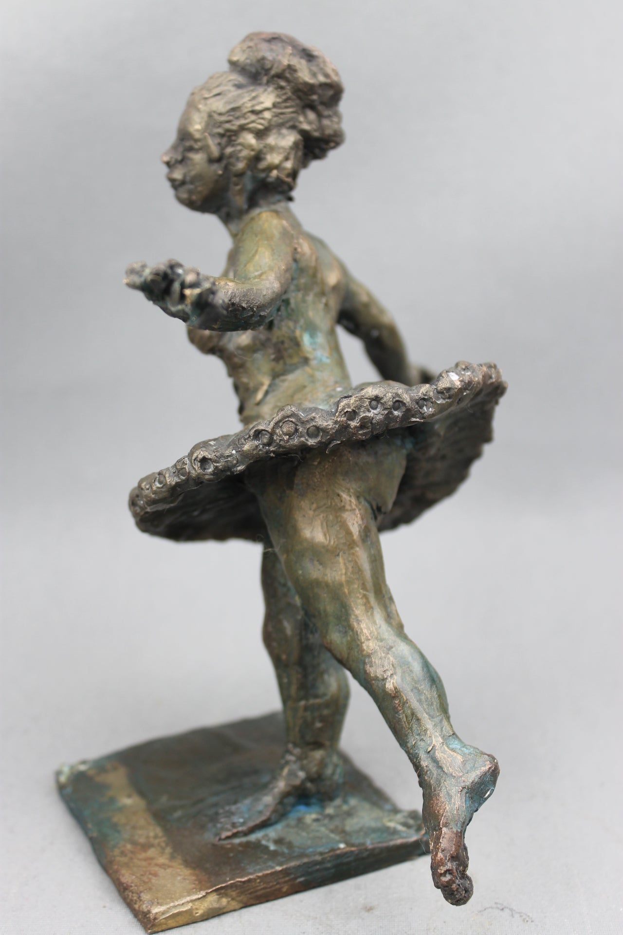 audrey flechet, flechet, sculpture, fonderie du champ bon, film stop motion, bronze, cancan, danseuse, film animation, film stop motion, élégance transparente