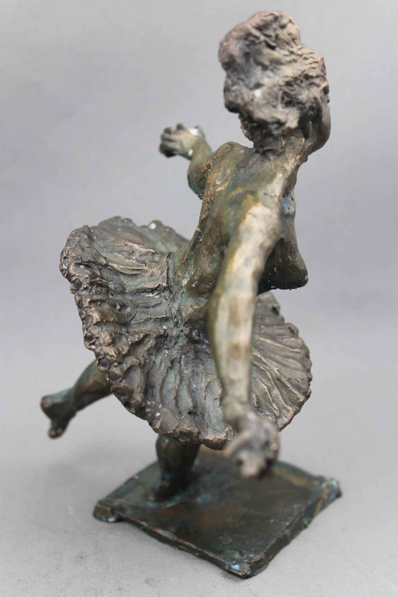 audrey flechet, flechet, sculpture, fonderie du champ bon, film stop motion, bronze, cancan, danseuse, film animation, film stop motion, élégance transparente