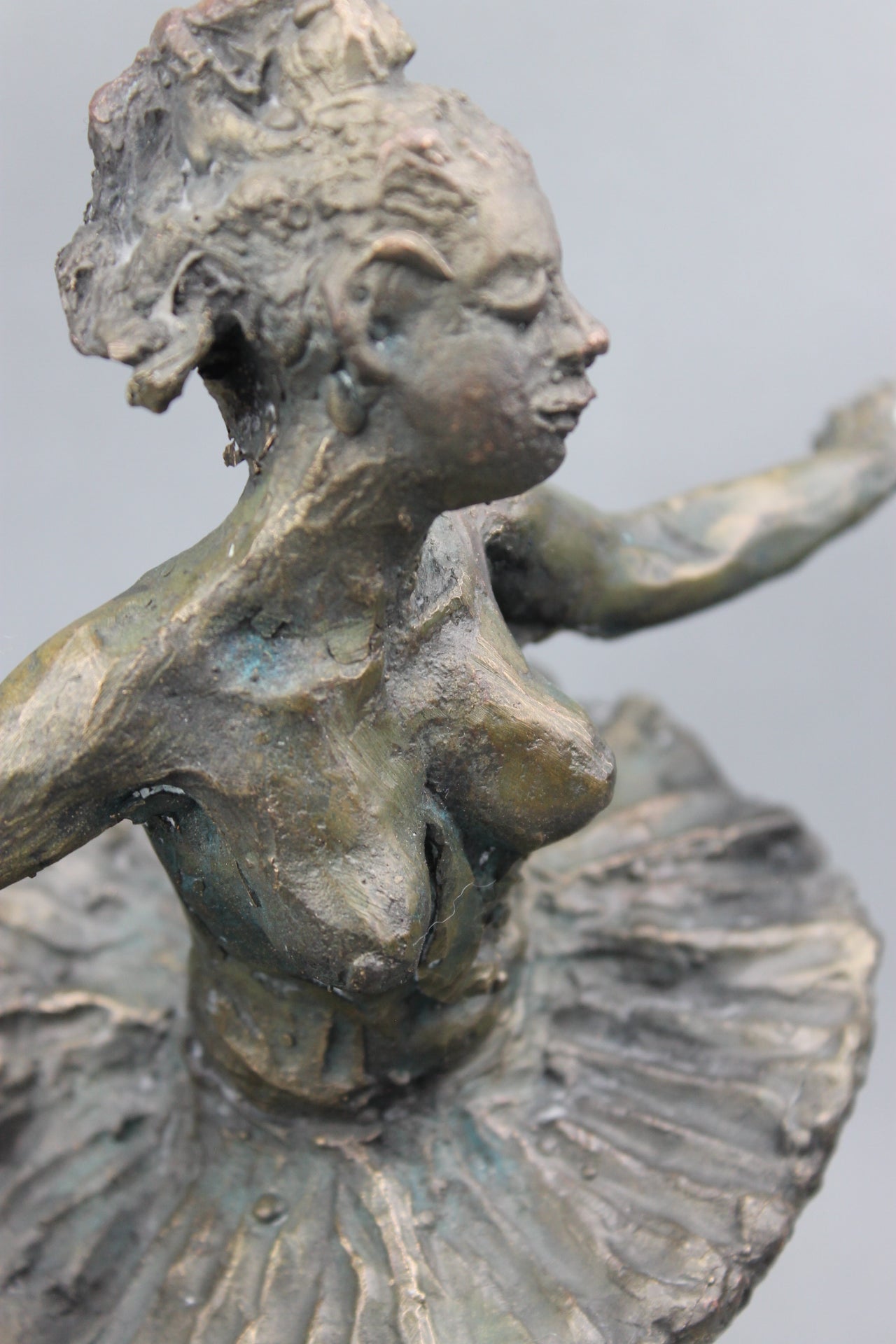 audrey flechet, flechet, sculpture, fonderie du champ bon, film stop motion, bronze, cancan, danseuse, film animation, film stop motion, élégance transparente