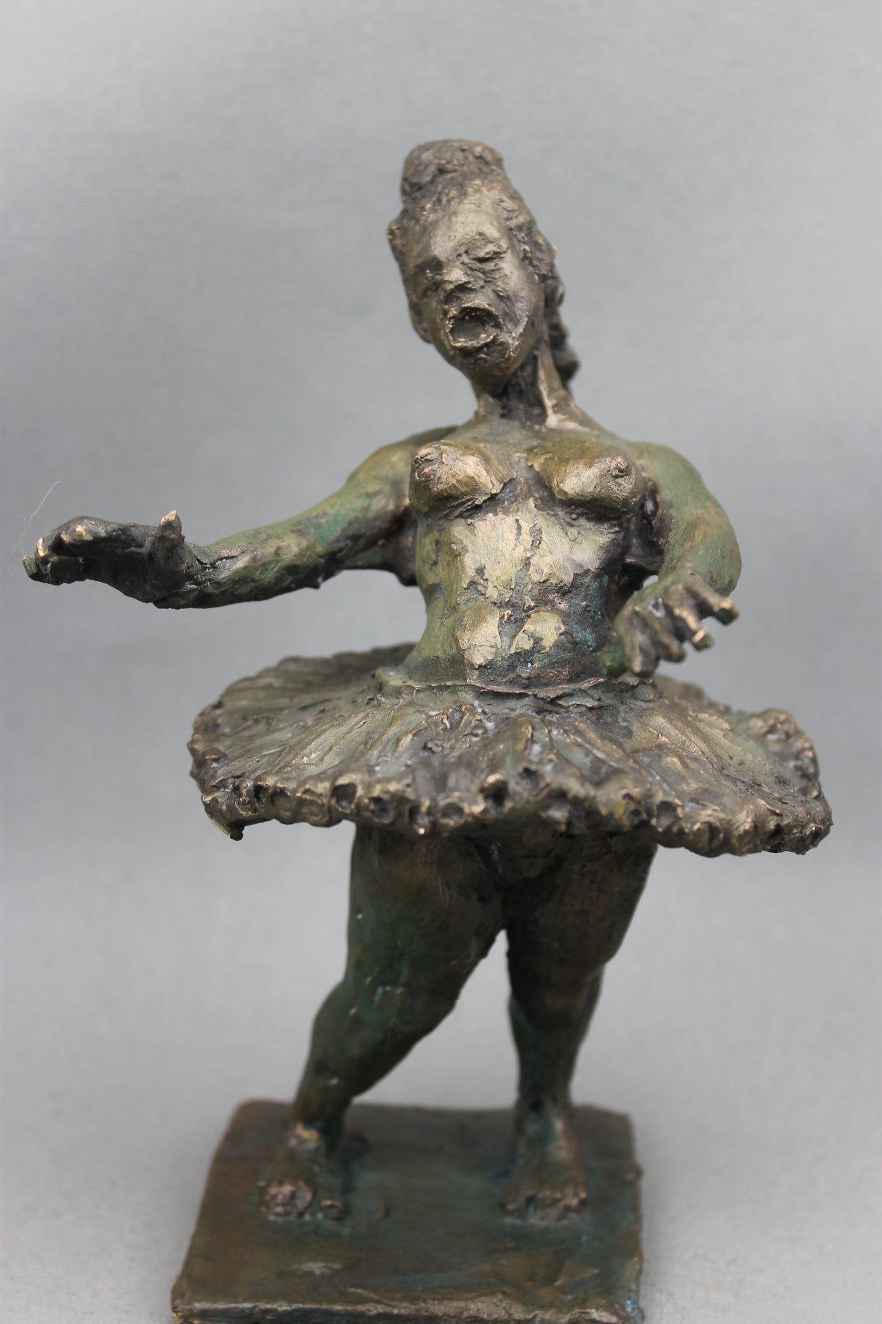 audrey flechet, flechet, sculpture, fonderie du champ bon, film stop motion, bronze, cancan, danseuse, film animation, film stop motion, univers changeant