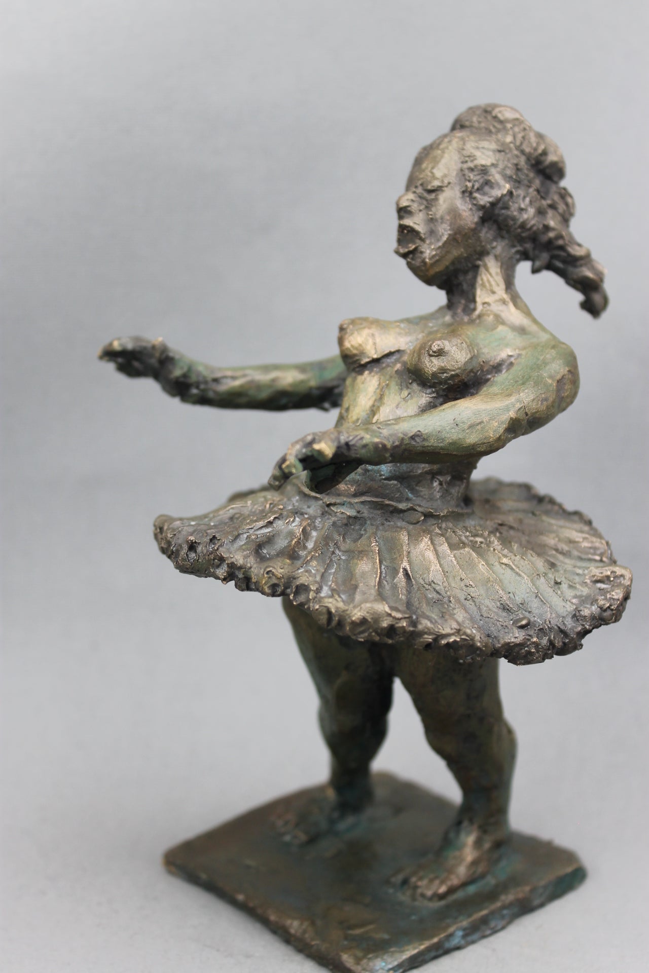 audrey flechet, flechet, sculpture, fonderie du champ bon, film stop motion, bronze, cancan, danseuse, film animation, film stop motion, univers changeant