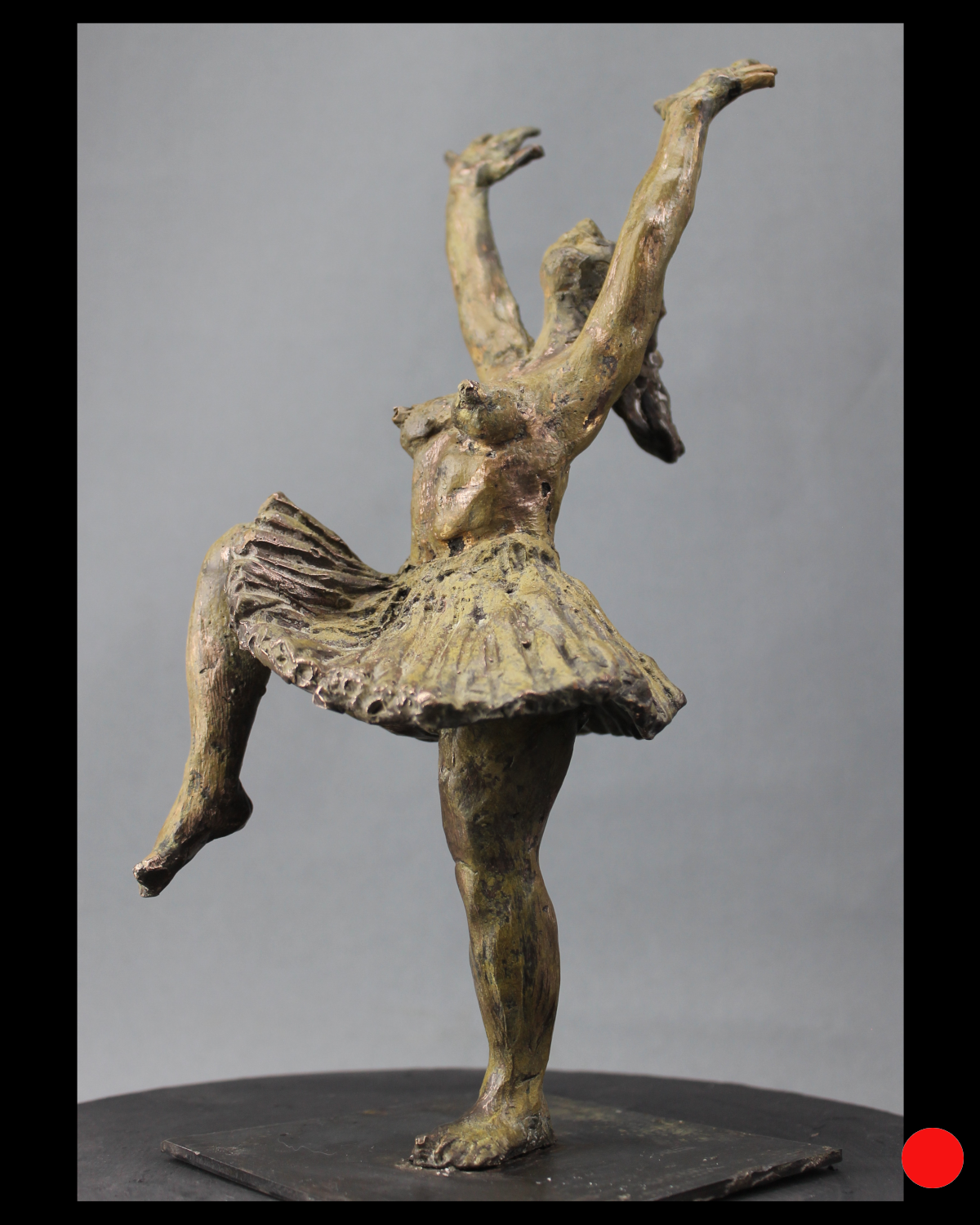 bronze, sculpture, audrey flechet, fonderie du champ bon, statue, statuette, cire perdue, cancan, cirque, l'élan