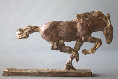 audrey flechet, sculpture, bronze equestre, fonderie du champ bon, cire perdue, bronce caballo, bronzo cavallo, galloping horse metal casting, lost wax
