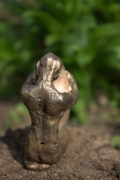 audrey flechet, sculpture, bronze, sisyphe, atelier du champ bon, fonderie du champ bon, lost wax, metal casting
