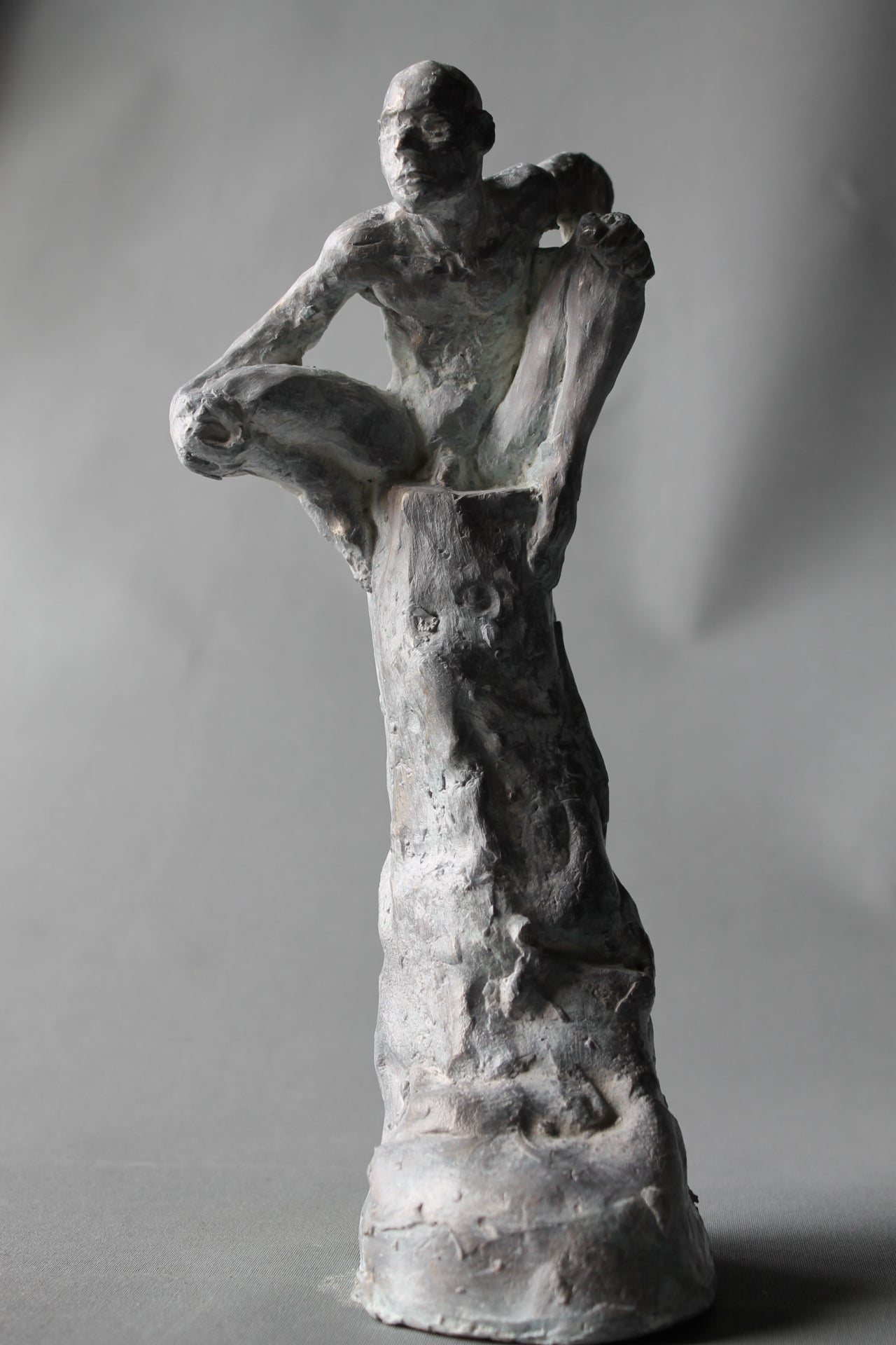atento, bronce, bronzo, metal casting, lost wax, sentinelle, sculpture, audrey flechet, fonderie du champ bon, bronze, bronze blanc de titane, cire perdue, watcher