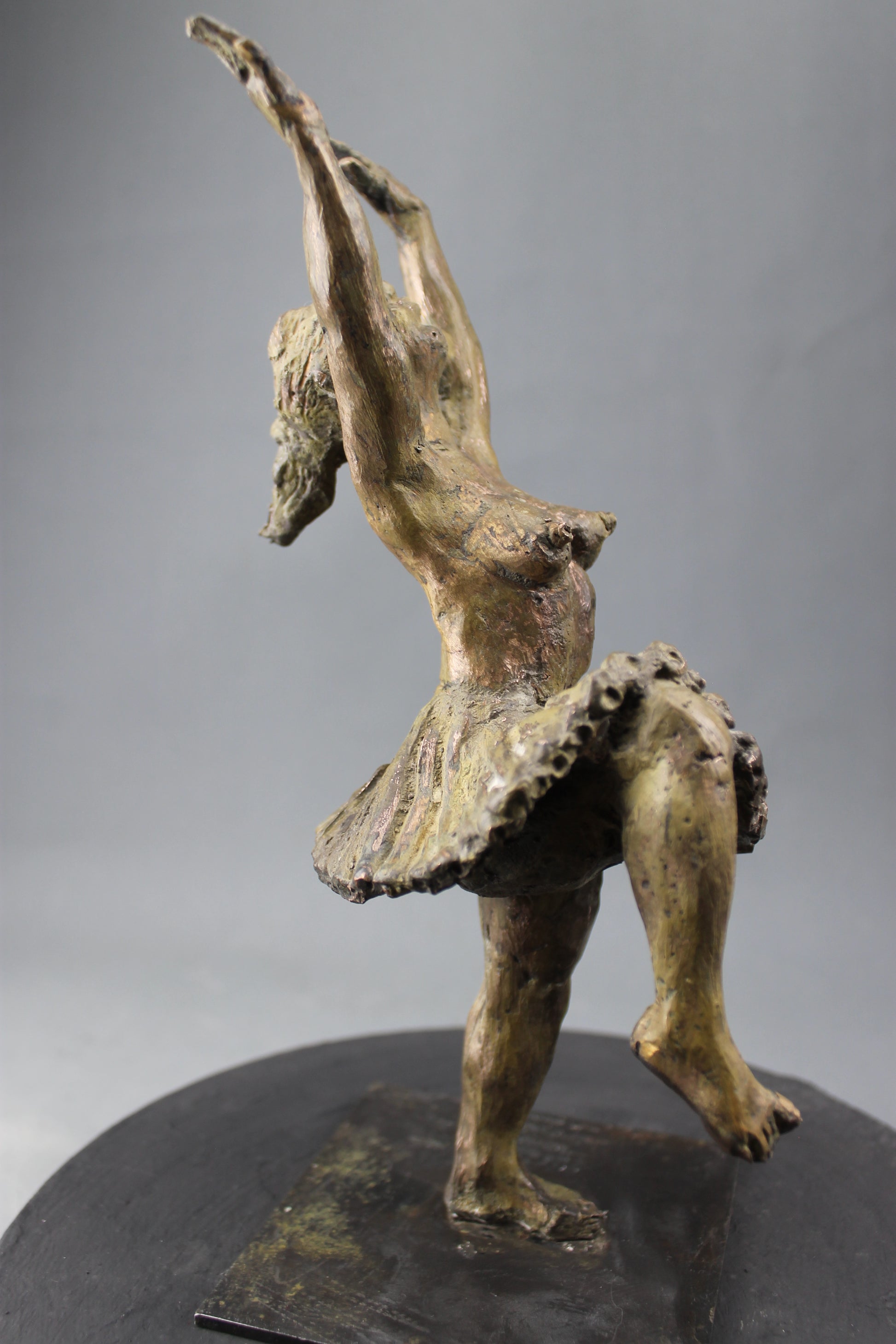 sculpture, audrey flechet, fonderie du champ bon, statue, statuette, bronze, cire perdue, l'élan, cancan, cirque, danse, danseuse