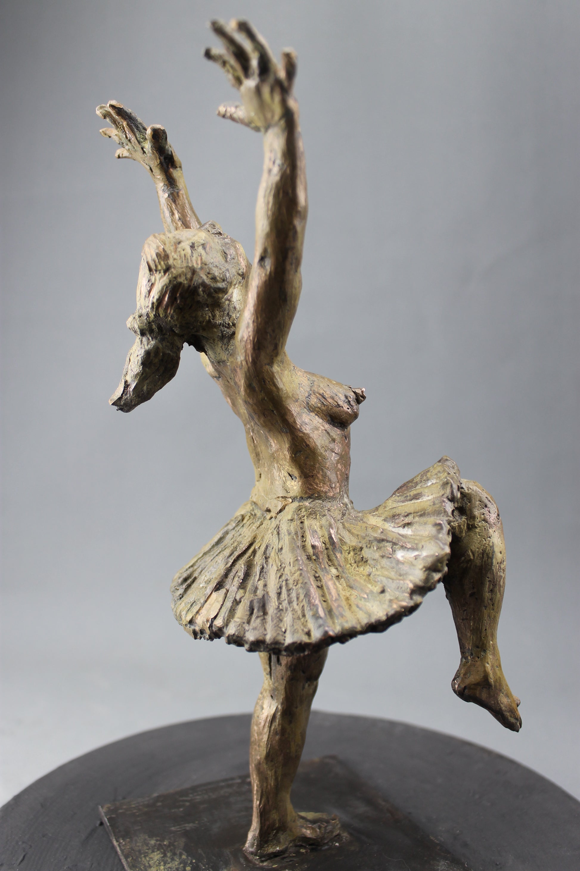 sculpture, audrey flechet, fonderie du champ bon, statue, statuette, bronze, cire perdue, l'élan, cancan, cirque, danse, danseuse