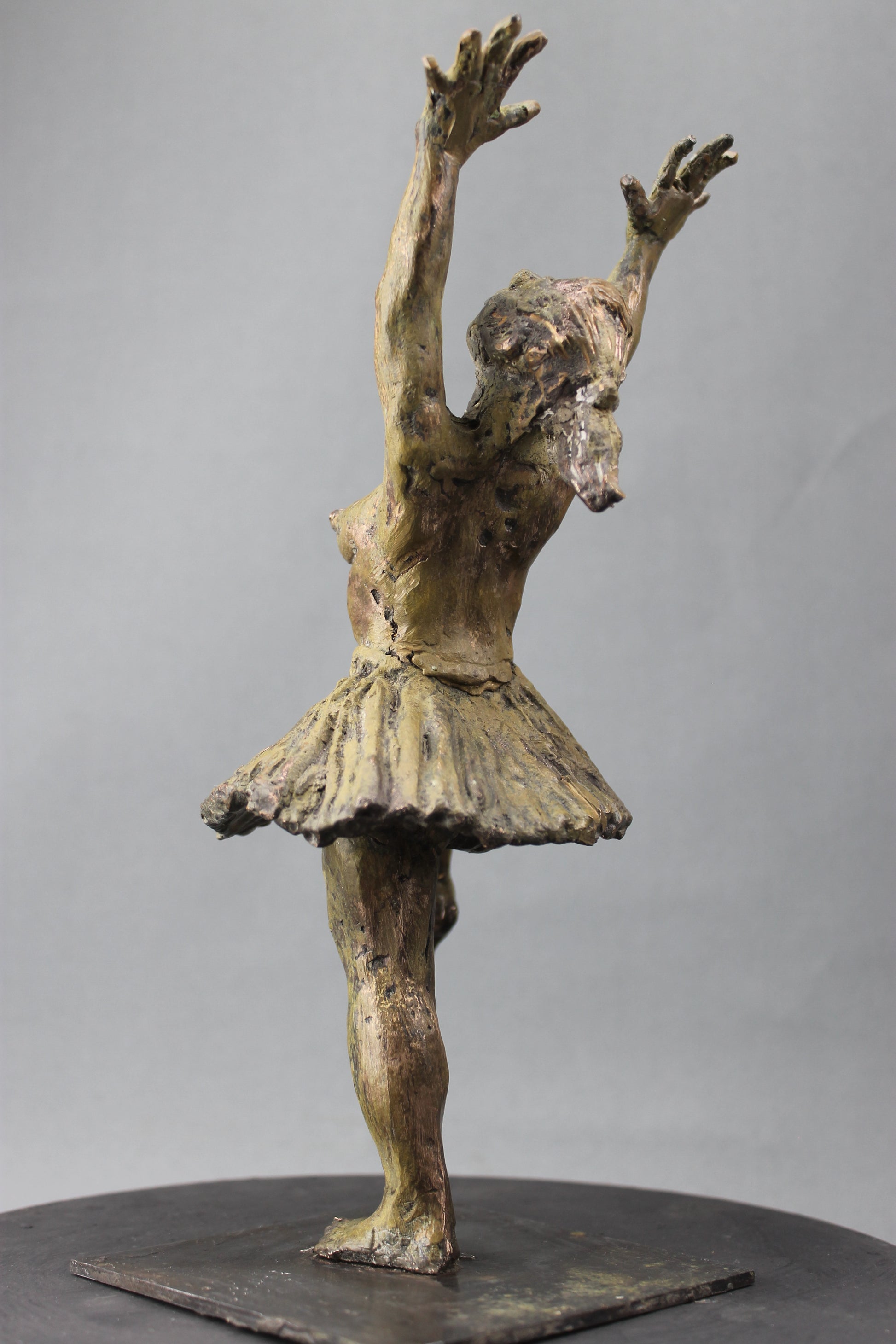 sculpture, audrey flechet, fonderie du champ bon, statue, statuette, bronze, cire perdue, l'élan, cancan, cirque, danse, danseuse