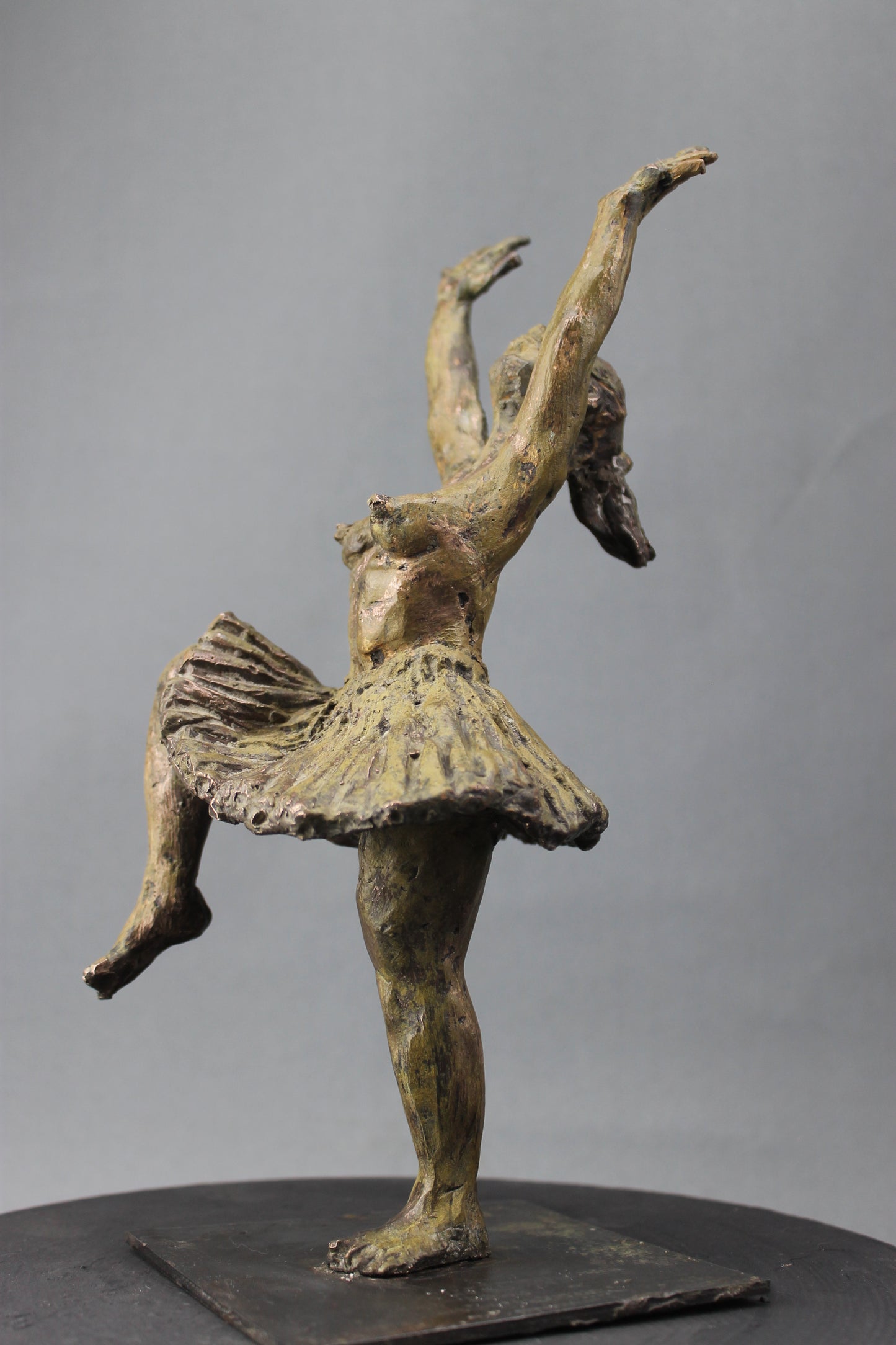 sculpture, audrey flechet, fonderie du champ bon, statue, statuette, bronze, cire perdue, l'élan, cancan, cirque, danse, danseuse