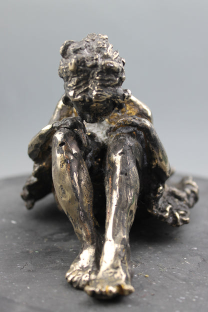audrey flechet, flechet, sculpture, fonderie du champ bon, lili regarde les fourmis, french cancan, cancan, danse, dance, danseuse, bronze , bronce, bronzo, cire perdue, lost wax, metal casting