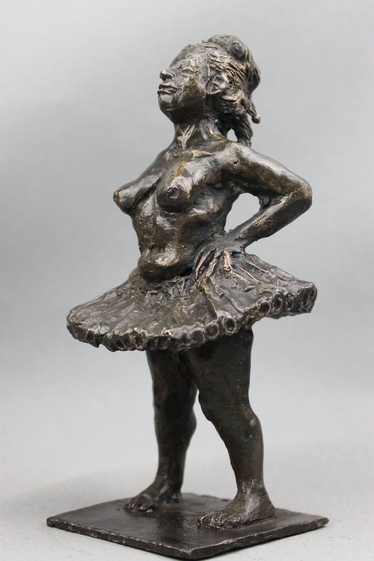audrey flechet, flechet, sculpture, fonderie du champ bon, film stop motion, bronze, cancan, danseuse, film animation, film stop motion, grace sous tension