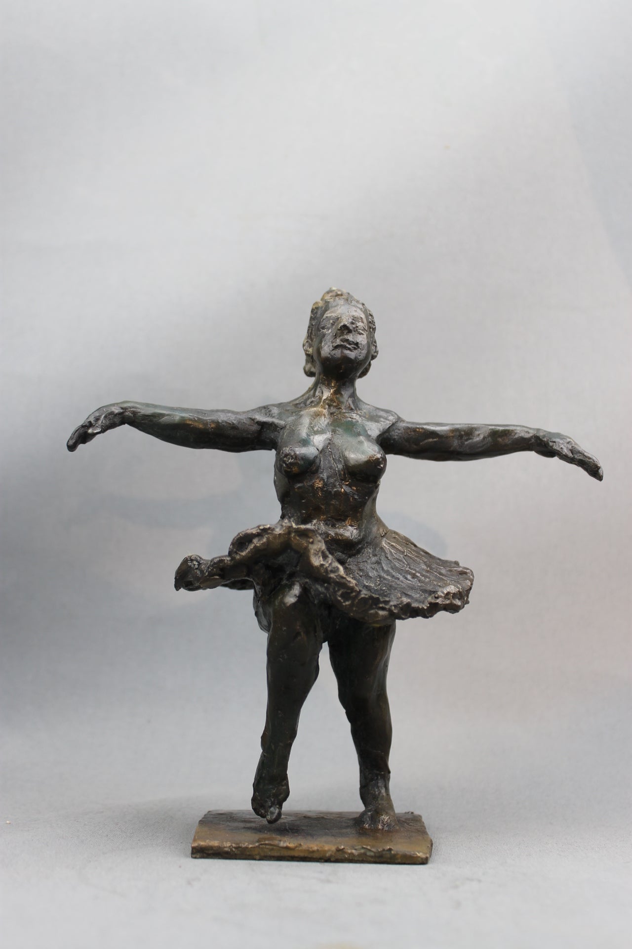 audrey flechet, flechet, sculpture, fonderie du champ bon, film stop motion, bronze, cancan, danseuse, film animation, film stop motion, danse aérienne