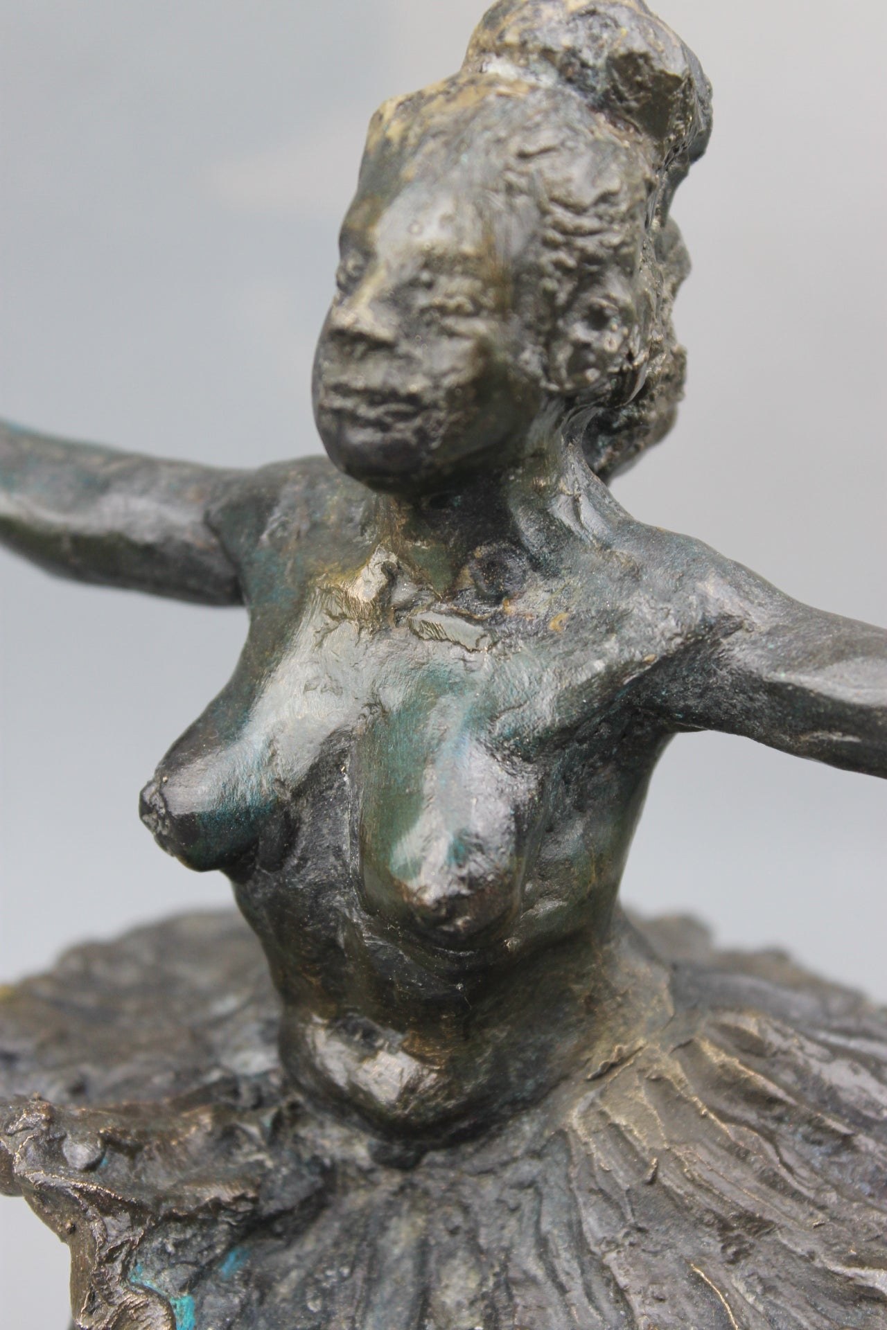audrey flechet, flechet, sculpture, fonderie du champ bon, film stop motion, bronze, cancan, danseuse, film animation, film stop motion, danse aérienne