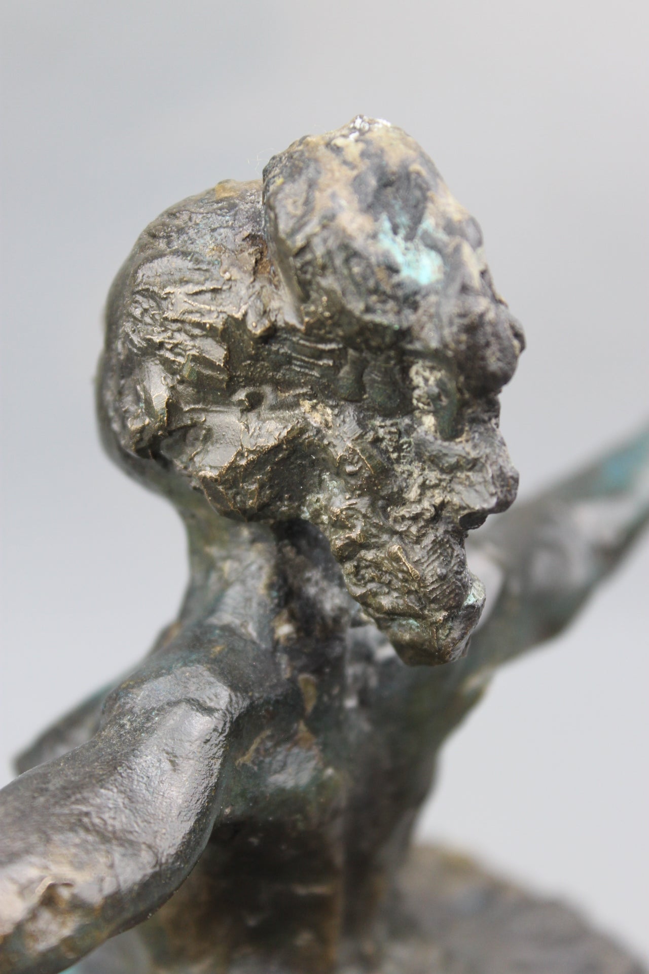 audrey flechet, flechet, sculpture, fonderie du champ bon, film stop motion, bronze, cancan, danseuse, film animation, film stop motion, danse aérienne