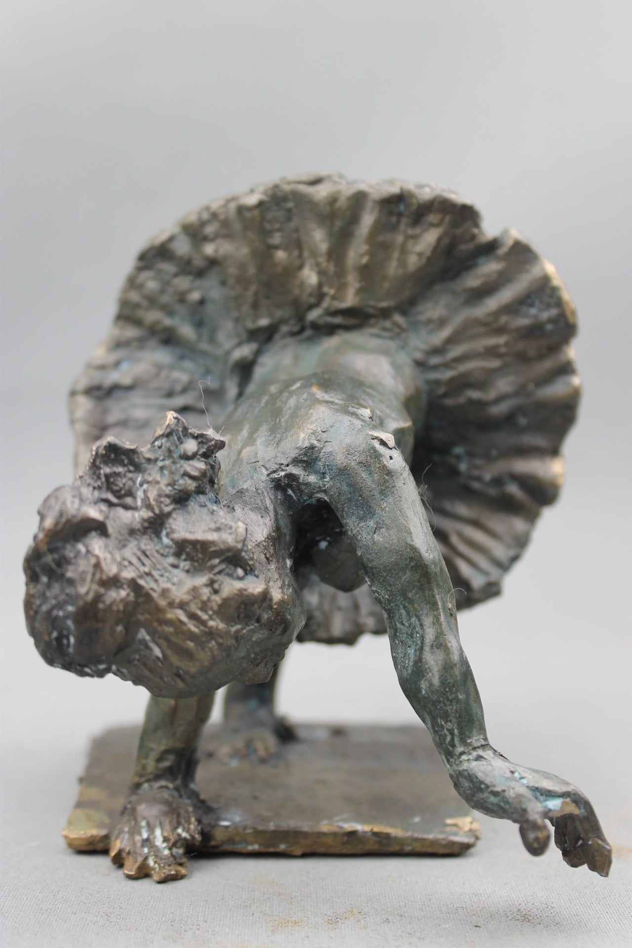audrey flechet, flechet, sculpture, fonderie du champ bon, film stop motion, bronze, cancan, danseuse, film animation, film stop motion,envol inattendu
