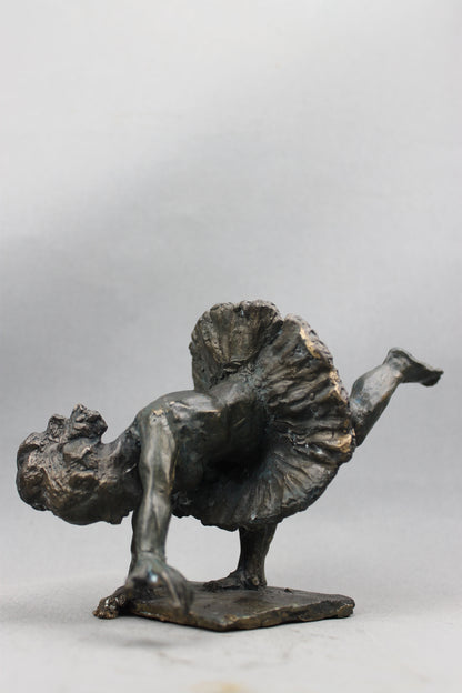 audrey flechet, flechet, sculpture, fonderie du champ bon, film stop motion, bronze, cancan, danseuse, film animation, film stop motion,envol inattendu