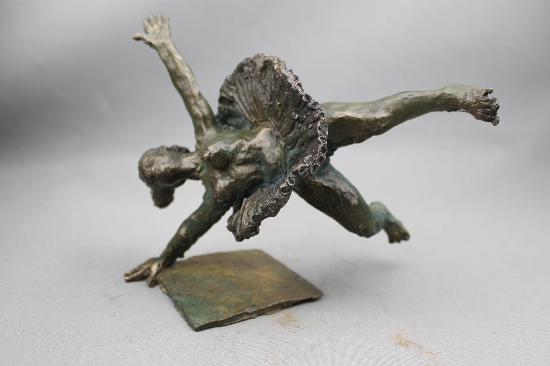 audrey flechet, flechet, sculpture, fonderie du champ bon, film stop motion, bronze, cancan, danseuse, film animation, film stop motion, grace sous tension