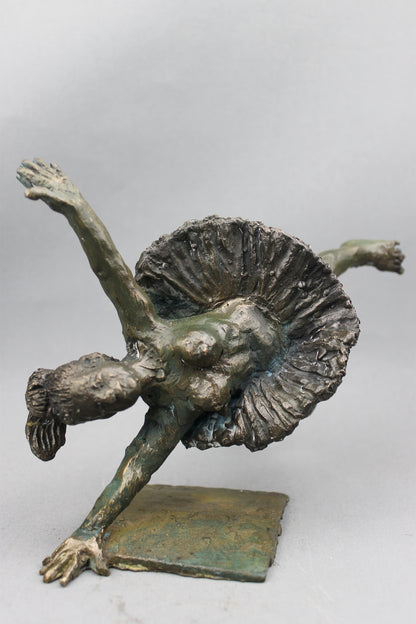 audrey flechet, flechet, sculpture, fonderie du champ bon, film stop motion, bronze, cancan, danseuse, film animation, film stop motion, grace sous tension