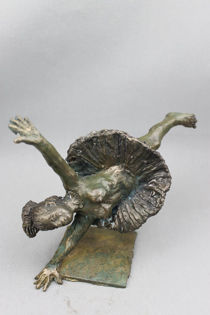 audrey flechet, flechet, sculpture, fonderie du champ bon, film stop motion, bronze, cancan, danseuse, film animation, film stop motion, grace sous tension