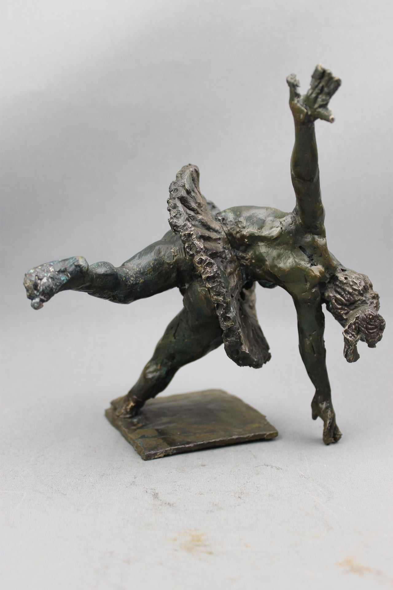 audrey flechet, flechet, sculpture, fonderie du champ bon, film stop motion, bronze, cancan, danseuse, film animation, film stop motion, monde transparent