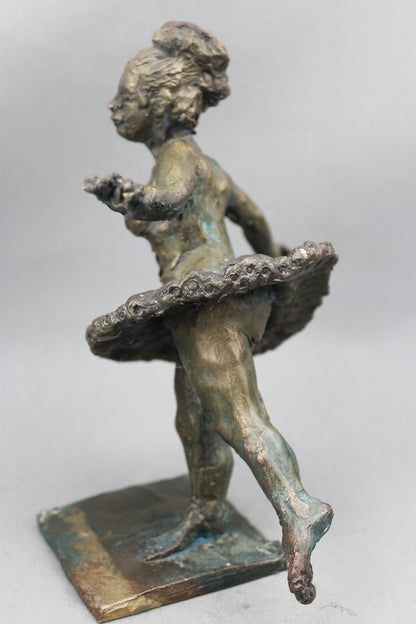 audrey flechet, flechet, sculpture, fonderie du champ bon, film stop motion, bronze, cancan, danseuse, film animation, film stop motion, élégance transparente