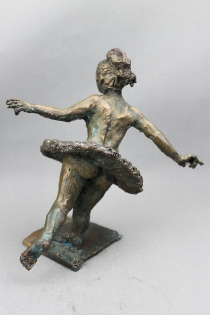 audrey flechet, flechet, sculpture, fonderie du champ bon, film stop motion, bronze, cancan, danseuse, film animation, film stop motion, élégance transparente