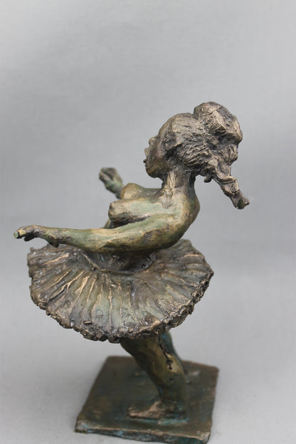 audrey flechet, flechet, sculpture, fonderie du champ bon, film stop motion, bronze, cancan, danseuse, film animation, film stop motion, univers changeant