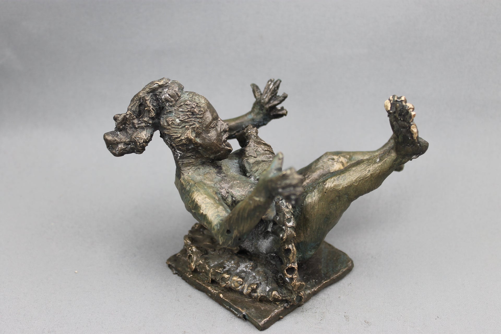 audrey flechet, flechet, sculpture, fonderie du champ bon, film stop motion, bronze, cancan, danseuse, film animation, film stop motion, acrobate malchanceuse