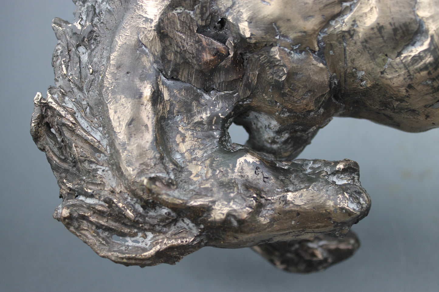 sculpture, bronze, contemporaine, audrey flechet, flechet, fonderie du champ bon, technique de la cire perdue, lost wax, statue, statuette, cheval, cabré, roulé boulé