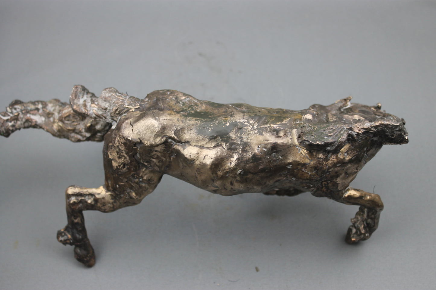 sculpture, bronze, contemporaine, audrey flechet, flechet, fonderie du champ bon, technique de la cire perdue, lost wax, statue, statuette, cheval, cabré, roulé boulé