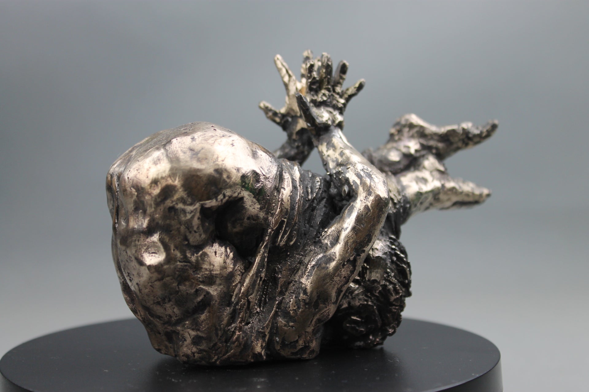 sculpture contemporaine, egon schiele, sculpture, audrey flechet, flechet, fonderie du champ bon, bronze, statue, statuette, cire perdue, technique de la cire perdue, bronce, lost wax, la paupiette, nu féminin