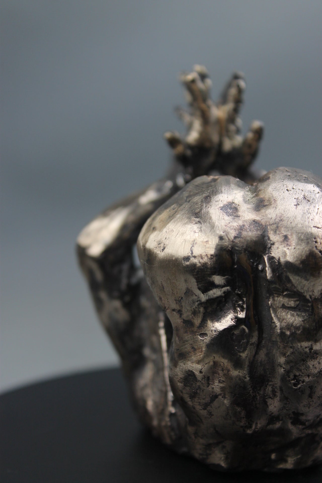 sculpture contemporaine, egon schiele, sculpture, audrey flechet, flechet, fonderie du champ bon, bronze, statue, statuette, cire perdue, technique de la cire perdue, bronce, lost wax, la paupiette, nu féminin