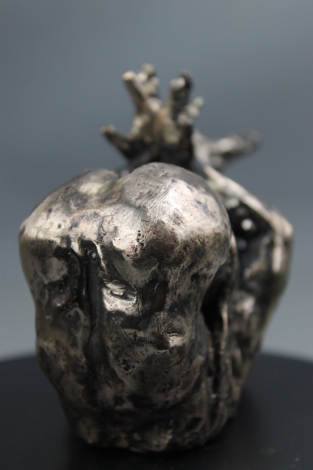 sculpture contemporaine, egon schiele, sculpture, audrey flechet, flechet, fonderie du champ bon, bronze, statue, statuette, cire perdue, technique de la cire perdue, bronce, lost wax, la paupiette, nu féminin