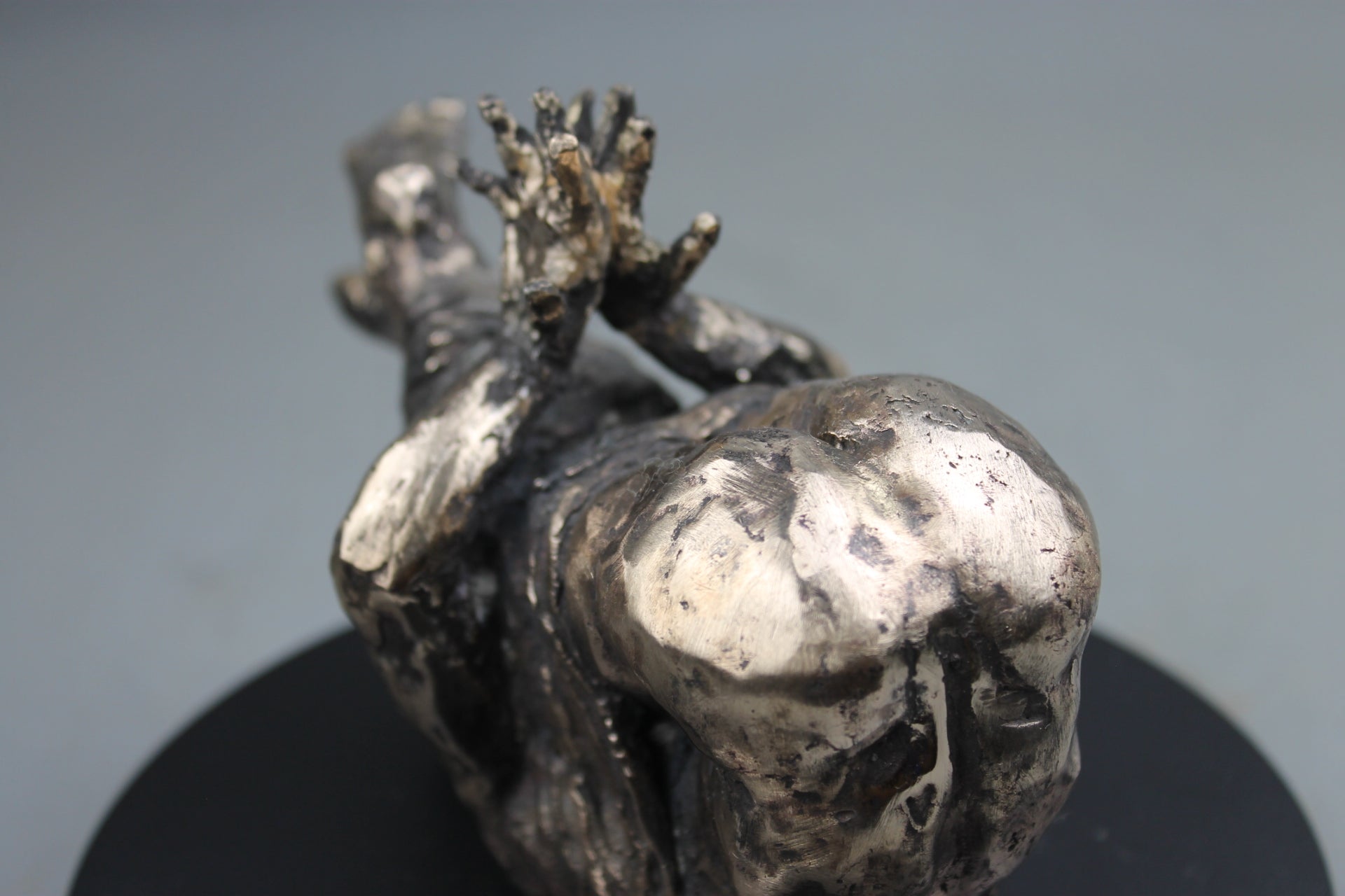 sculpture contemporaine, egon schiele, sculpture, audrey flechet, flechet, fonderie du champ bon, bronze, statue, statuette, cire perdue, technique de la cire perdue, bronce, lost wax, la paupiette, nu féminin